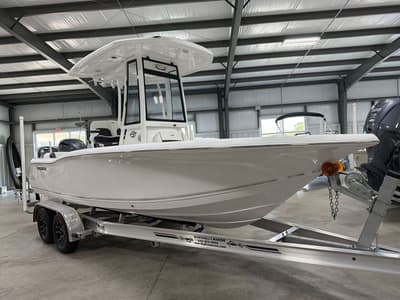 BOATZON | Tidewater 210 LXF 2026