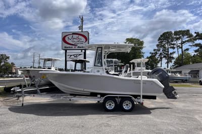 BOATZON | Tidewater 210 LXF 2026