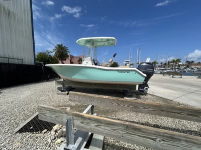BOATZON | Tidewater 210LXF 2016