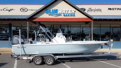 BOATZON | Tidewater 2110 Bay Max 2026 BOATZON | Tidewater 2110 Bay Max 2026