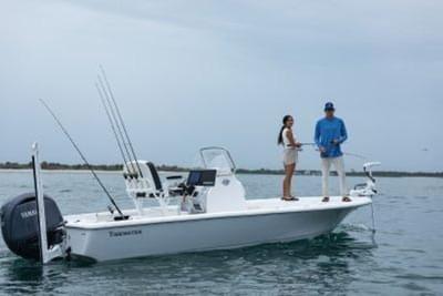 BOATZON | Tidewater 2110 Bay Max 2026