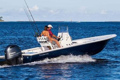 BOATZON | Tidewater 2110 Bay Max 2026