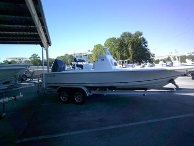 BOATZON | Tidewater 2110 Bay Max 2026