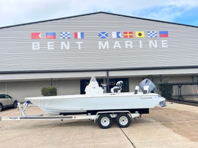 BOATZON | Tidewater 2110 Bay Max 2026