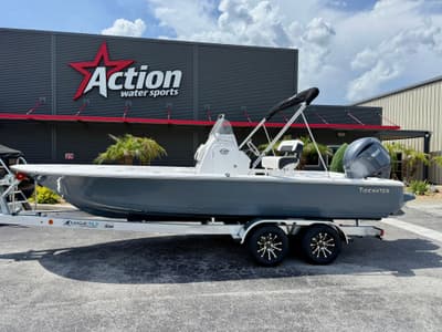 BOATZON | Tidewater 2110 Bay Max 2027