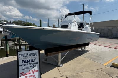 BOATZON | Tidewater 2110 Bay Max 2027