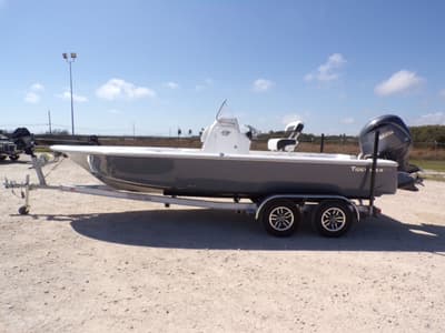 BOATZON | Tidewater 2110BMT 2026