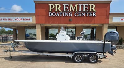 BOATZON | Tidewater 2110BMT 2026