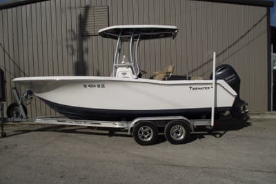 BOATZON | Tidewater 220 CC Adventure 2016 BOATZON | Tidewater 220 CC Adventure 2016