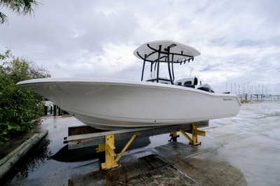 BOATZON | Tidewater 220 CC Adventure 2024