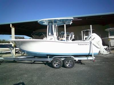 BOATZON | Tidewater 220 CC Adventure 2026