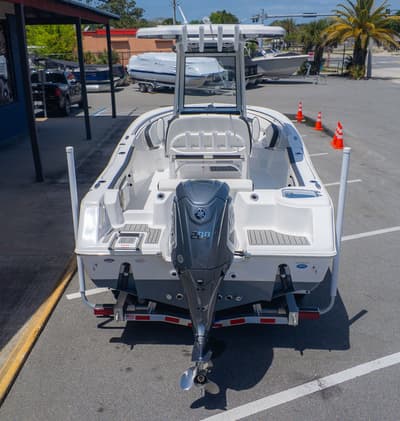 BOATZON | Tidewater 220 CC Adventure 2026