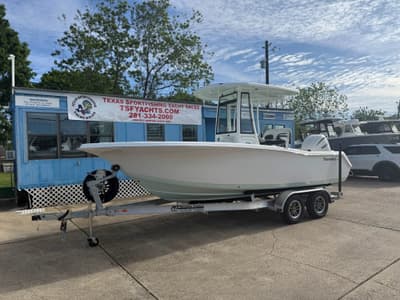 BOATZON | Tidewater 220 CC Adventure 2027 BOATZON | Tidewater 220 CC Adventure 2027