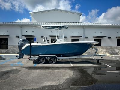 BOATZON | Tidewater 220 LXF 2025 BOATZON | Tidewater 220 LXF 2025