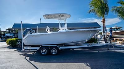 BOATZON | Tidewater 220 LXF 2025 BOATZON | Tidewater 220 LXF 2025