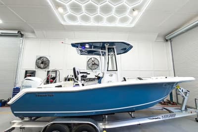 BOATZON | Tidewater 220 LXF 2026