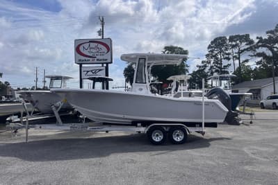 BOATZON | Tidewater 220 LXF 2026 BOATZON | Tidewater 220 LXF 2026
