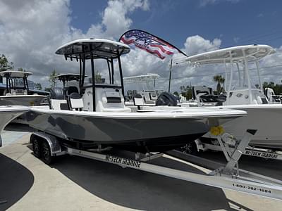 BOATZON | Tidewater 2210 Carolina Bay 2025 BOATZON | Tidewater 2210 Carolina Bay 2025