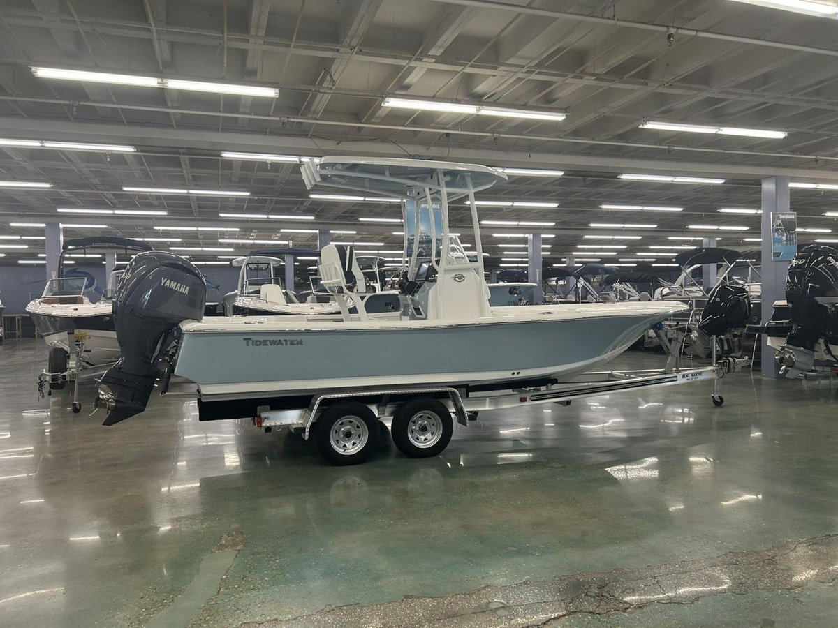 2025 Tidewater 2210 Carolina Bay - Sold Boat