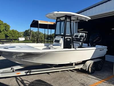 BOATZON | Tidewater 2210 Carolina Bay 2026