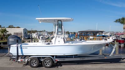 BOATZON | Tidewater 2210 Carolina Bay 2026