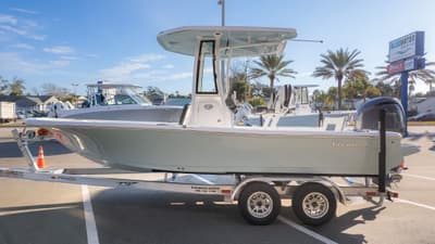 BOATZON | Tidewater 2210 Carolina Bay 2026 BOATZON | Tidewater 2210 Carolina Bay 2026