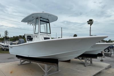 BOATZON | Tidewater 2210 Carolina Bay 2026