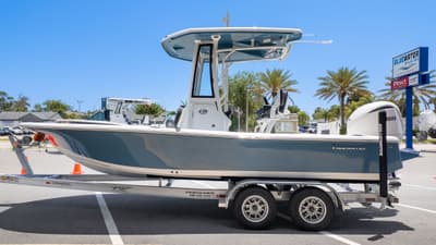 BOATZON | Tidewater 2210 Carolina Bay 2027