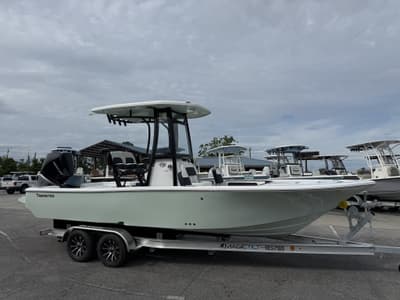 BOATZON | Tidewater 2300 Carolina Bay 2026 BOATZON | Tidewater 2300 Carolina Bay 2026