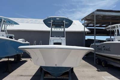 BOATZON | Tidewater 2300 Carolina Bay 2027