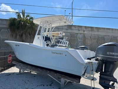 BOATZON | Tidewater 232 CC Adventure 2018 BOATZON | Tidewater 232 CC Adventure 2018