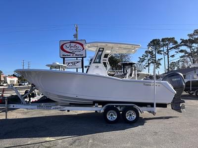 BOATZON | Tidewater 232 CC Adventure 2025