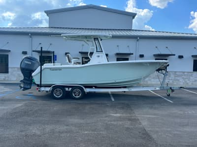 BOATZON | Tidewater 232 LXF 2025 BOATZON | Tidewater 232 LXF 2025