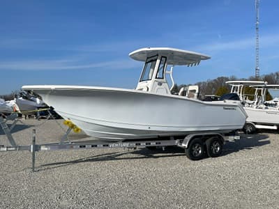 BOATZON | Tidewater 232 SS 2027
