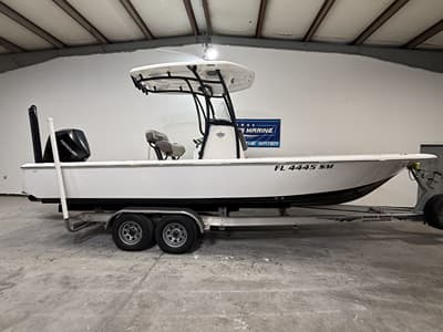 BOATZON | Tidewater 2410 Bay Max 2019