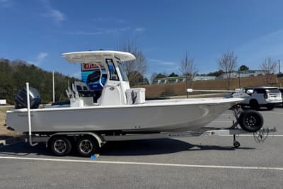BOATZON | Tidewater 2410 Bay Max 2024