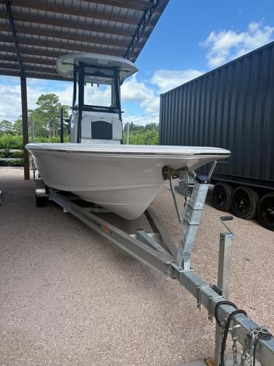 BOATZON | Tidewater 2410 Bay Max 2024