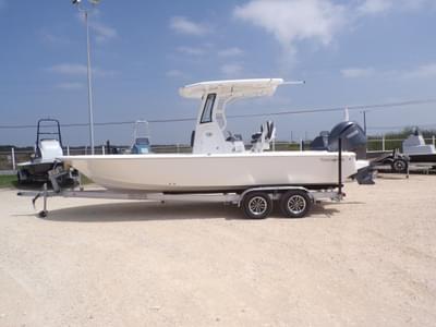 BOATZON | Tidewater 2410 Bay Max 2025 BOATZON | Tidewater 2410 Bay Max 2025