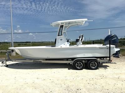 BOATZON | Tidewater 2410 Bay Max 2025 BOATZON | Tidewater 2410 Bay Max 2025