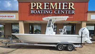 BOATZON | Tidewater 2410 Bay Max 2027