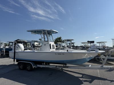 BOATZON | Tidewater 2410 Bay Max FULLY LOADED40HRS LOADED 2026
