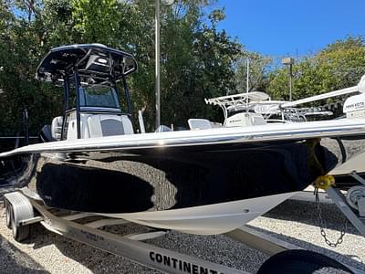BOATZON | Tidewater 2500 Carolina Bay 2020 BOATZON | Tidewater 2500 Carolina Bay 2020
