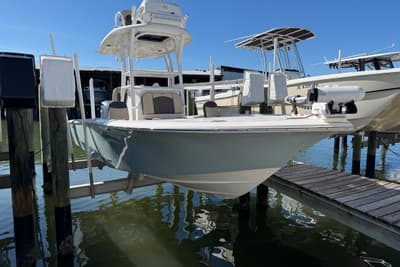 BOATZON | Tidewater 2500 Carolina Bay 2022