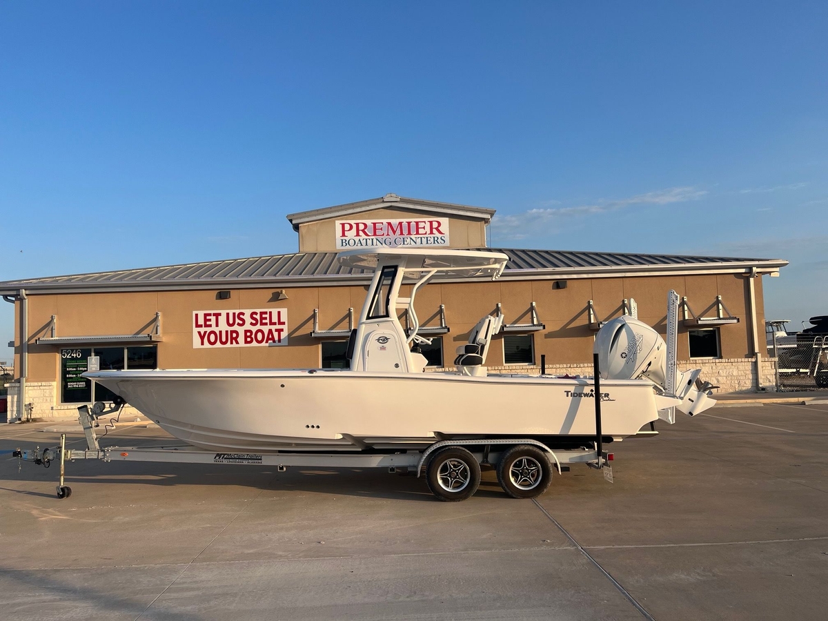 2023 Tidewater 2500 Carolina Bay - Sold Boat