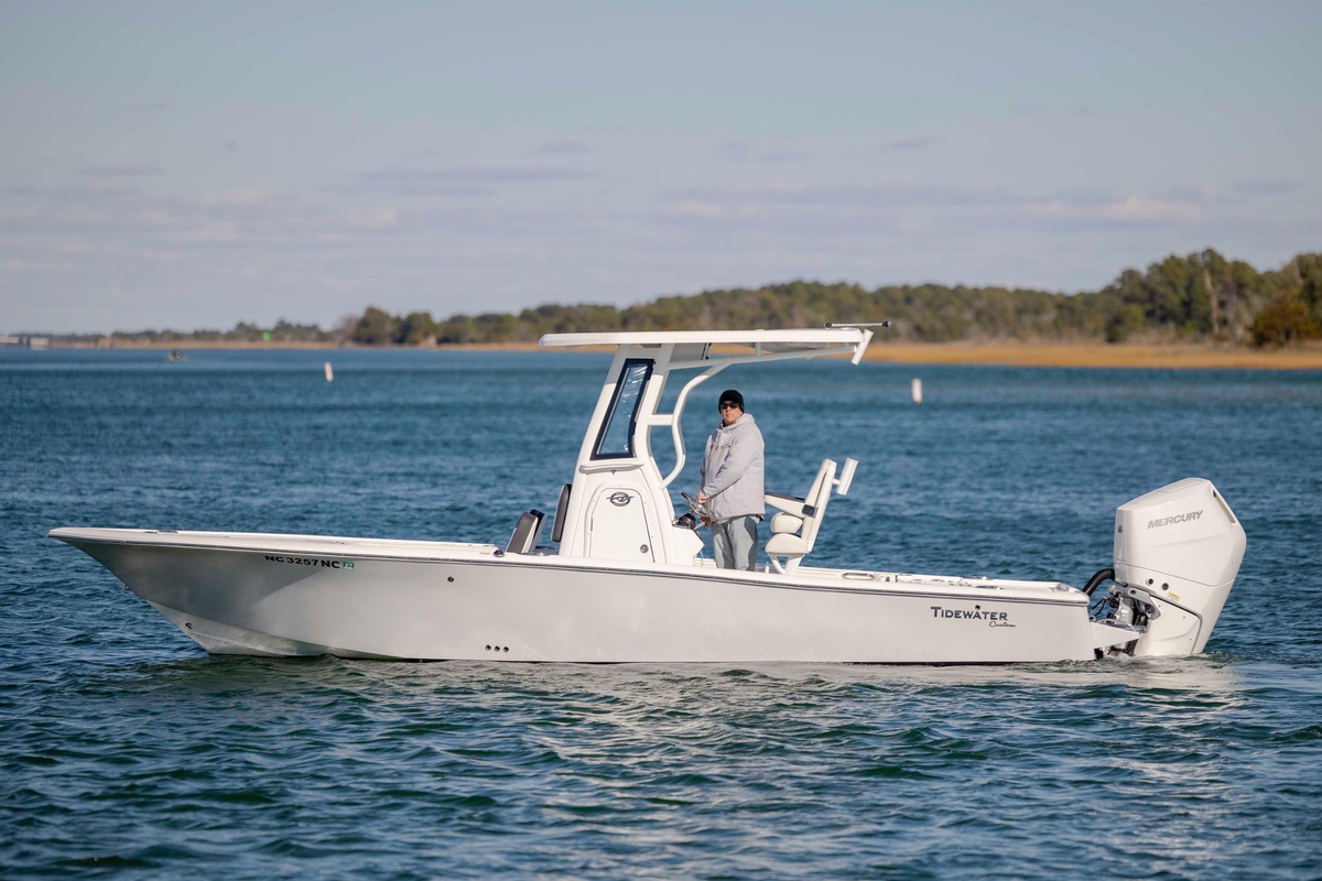 2024 Tidewater 2500 Carolina Bay - Sold Boat