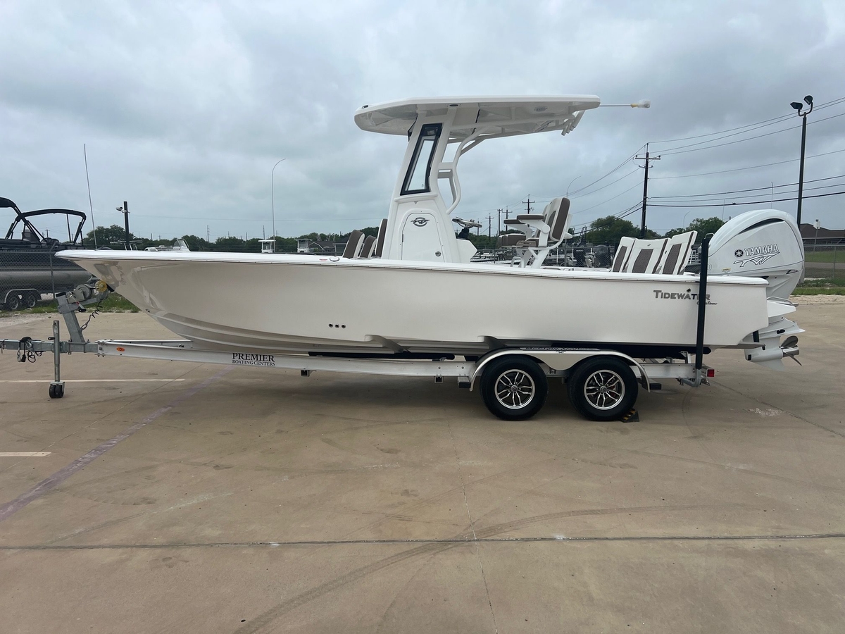 2025 Tidewater 2500 Carolina Bay - Sold Boat