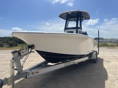 BOATZON | Tidewater 2500 Carolina Bay 2026
