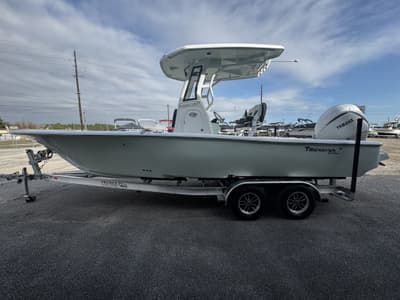 BOATZON | Tidewater 2500 Carolina Bay 2026
