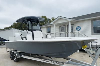 BOATZON | Tidewater 2500 Carolina Bay 2026