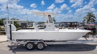 BOATZON | Tidewater 2500 Carolina Bay 2026